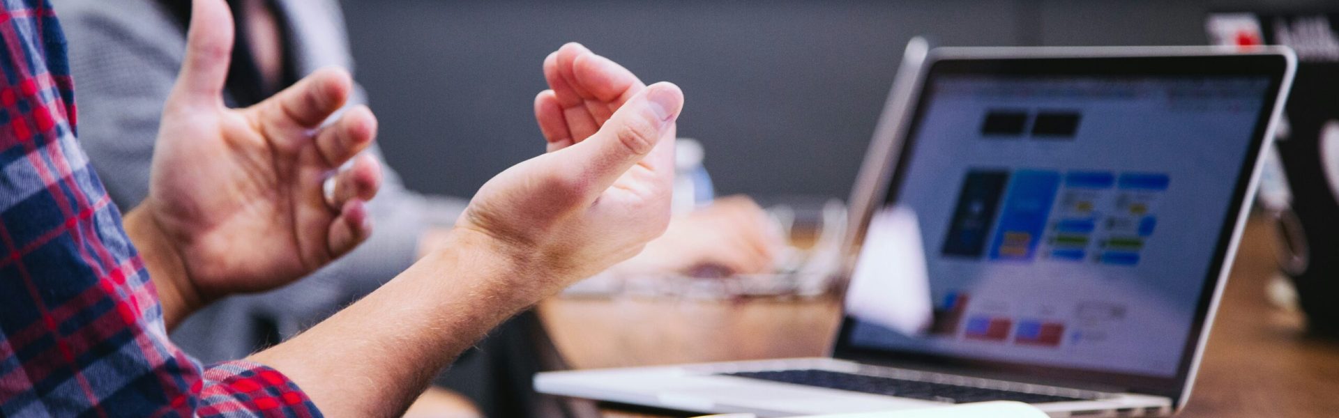 headway-5QgIuuBxKwM-unsplash